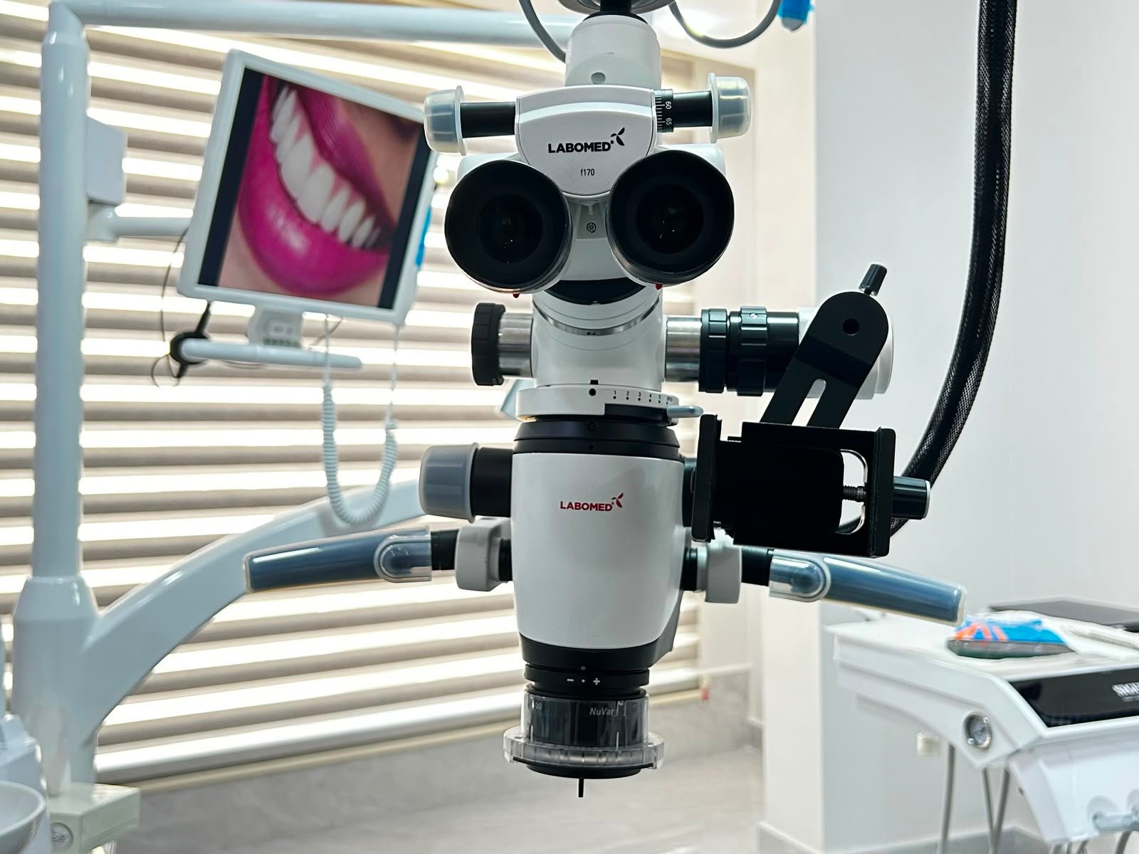 Zoom Dental Clinic team in Tabarbour specialising in veneers and cosmetic dentistry